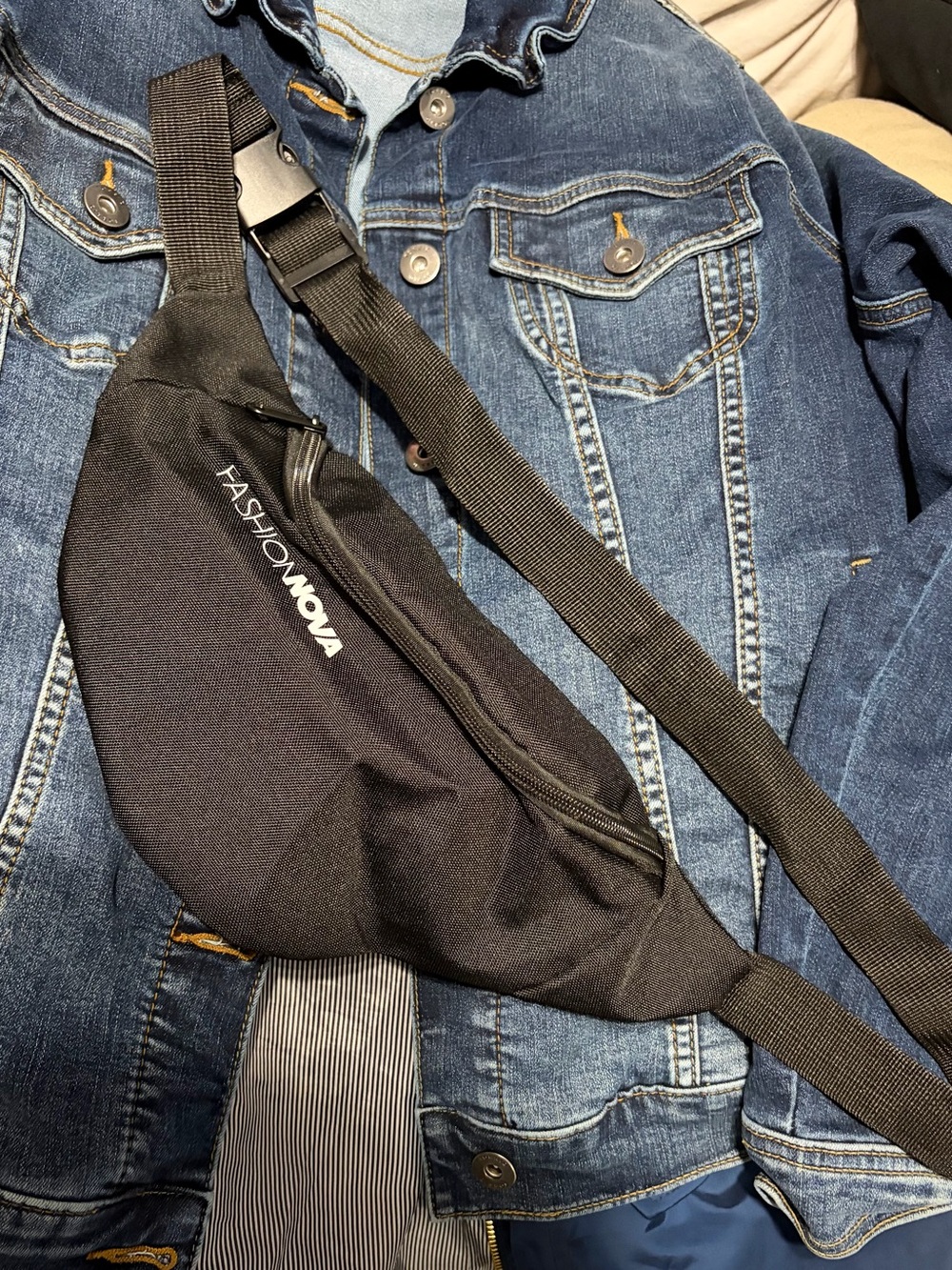 Fashion nova black Fanny pack bag
